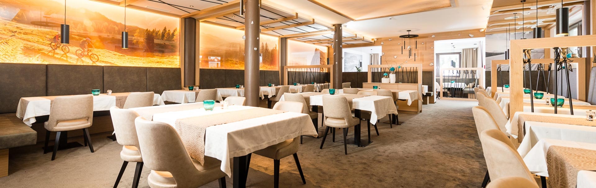 salzburger hof restaurant top