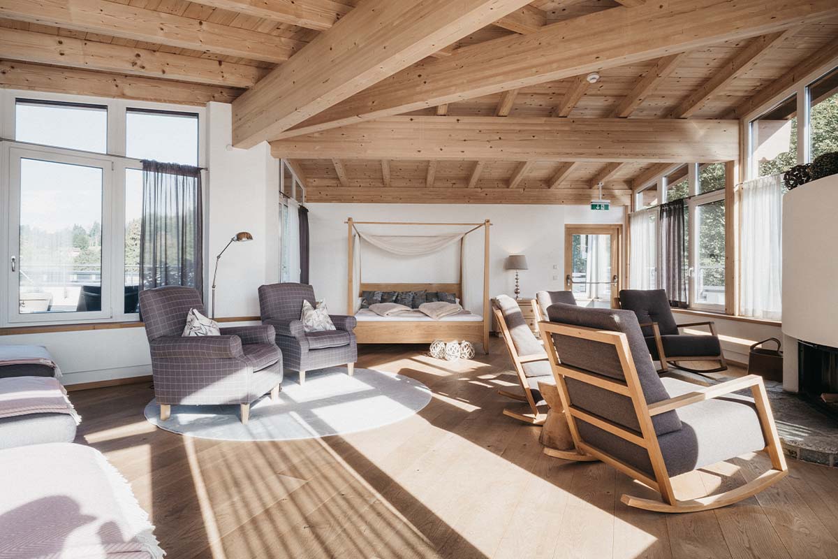 biohotel rupertus ruheraum sesseln