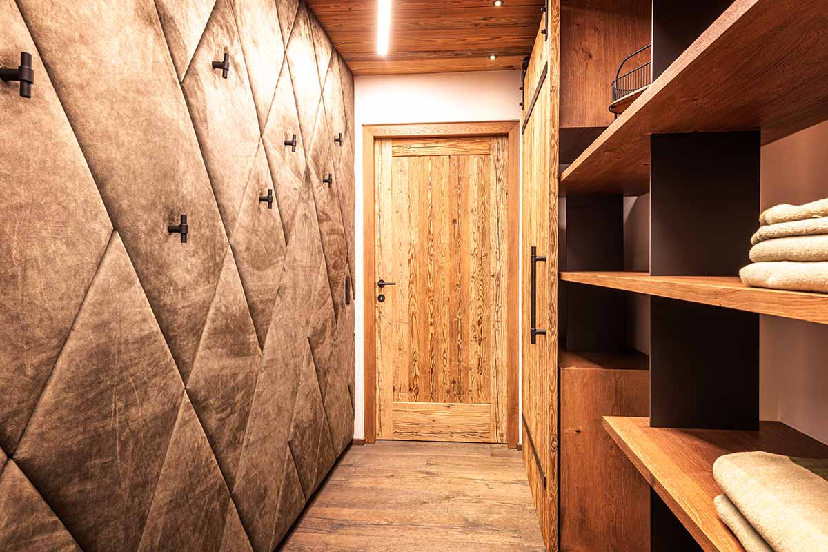 privatobjekt leogang w2 schrank